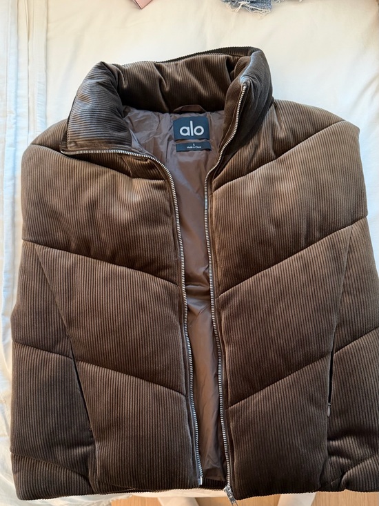 ALO Yoga Jackets & Blazers - ALO Yoga Brown Corduroy Puffer Vest